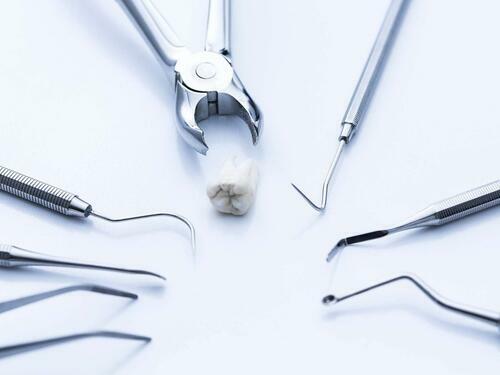 <span style="font-weight: bold;">хирургия </span>